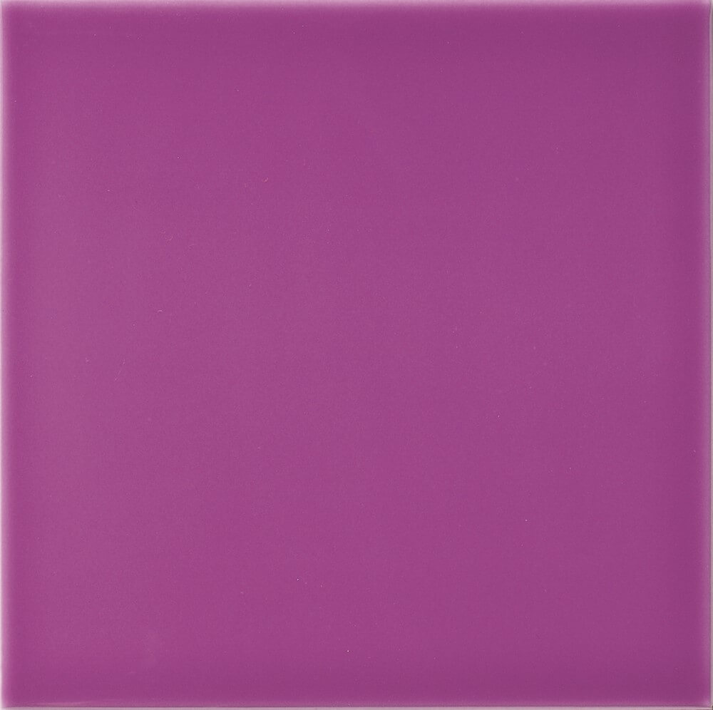 M2 cerámica 15x15 cms morado brillo